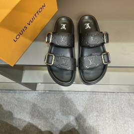 Picture of Louis Vuitton Slippers _SKULVsz38-46jyh0921741